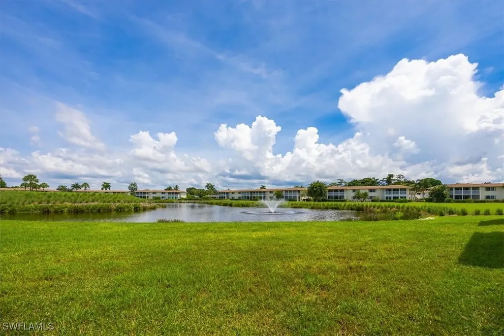 179 Penny Lane Naples FL 34112