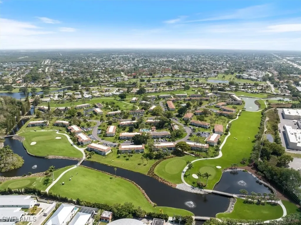 179 Penny Lane Naples FL 34112