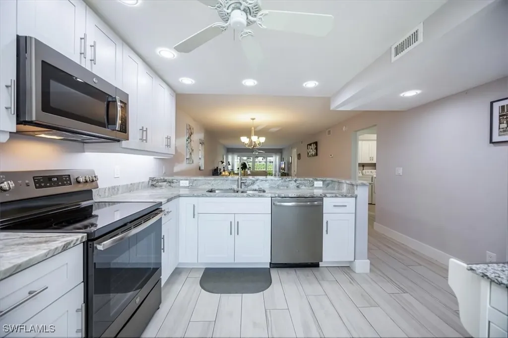 179 Penny Lane Naples FL 34112