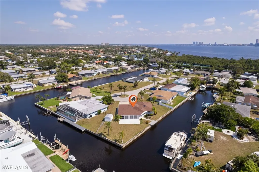 4387 Harbour Terrace North Fort Myers FL 33903