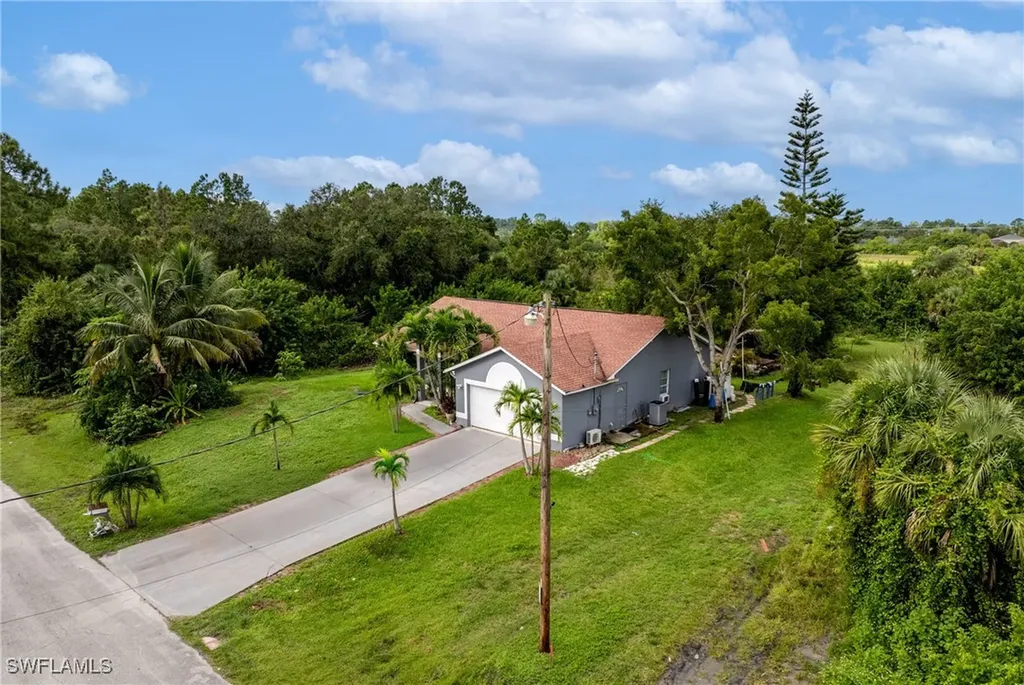 621 Magnolia Avenue Lehigh Acres FL 33972