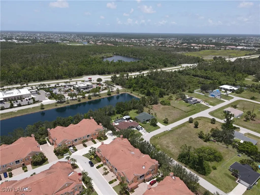 1788 Concordia Lake Circle Cape Coral FL 33909