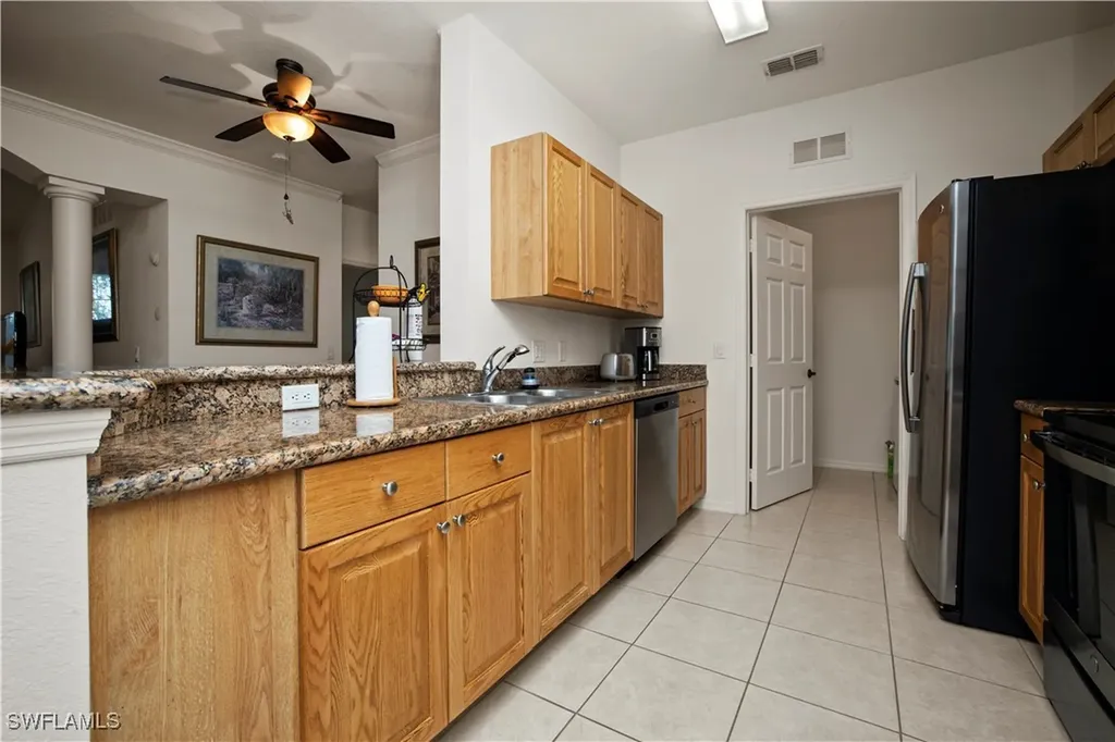 1788 Concordia Lake Circle Cape Coral FL 33909