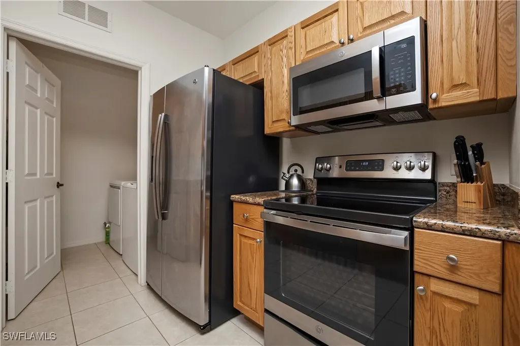 1788 Concordia Lake Circle Cape Coral FL 33909