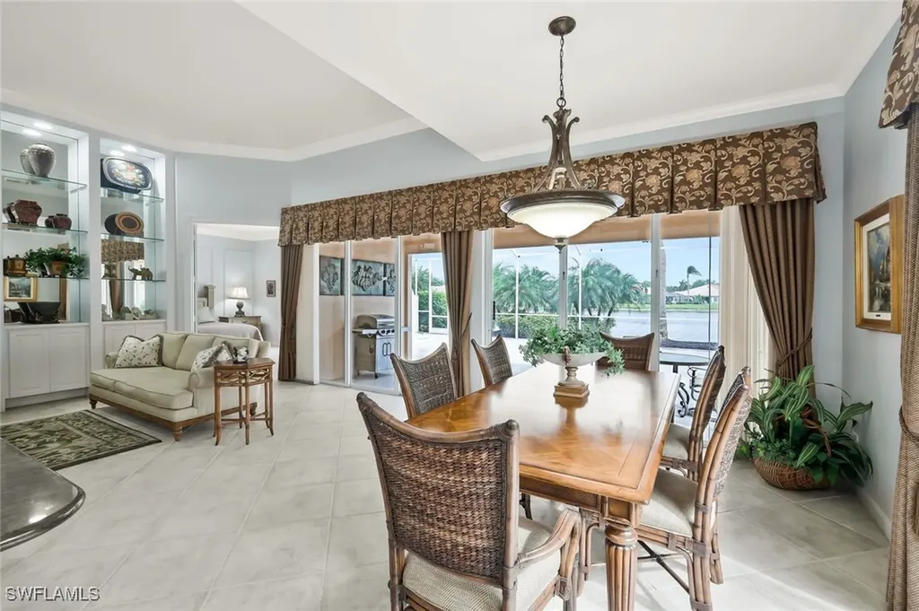 5449 Freeport Lane Naples FL 34119