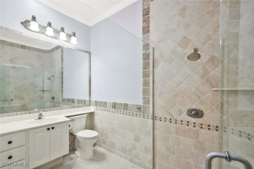 5449 Freeport Lane Naples FL 34119