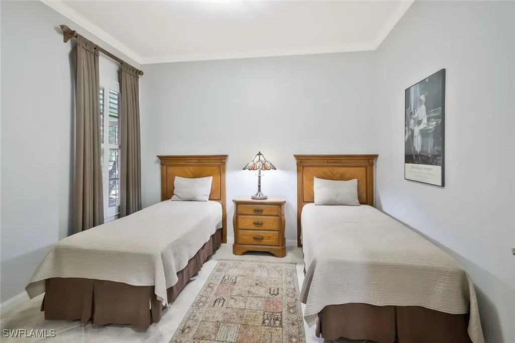 5449 Freeport Lane Naples FL 34119
