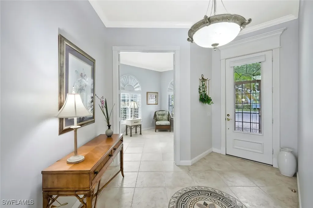 5449 Freeport Lane Naples FL 34119