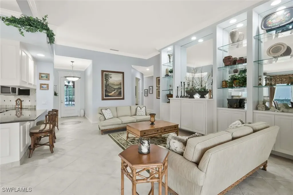 5449 Freeport Lane Naples FL 34119