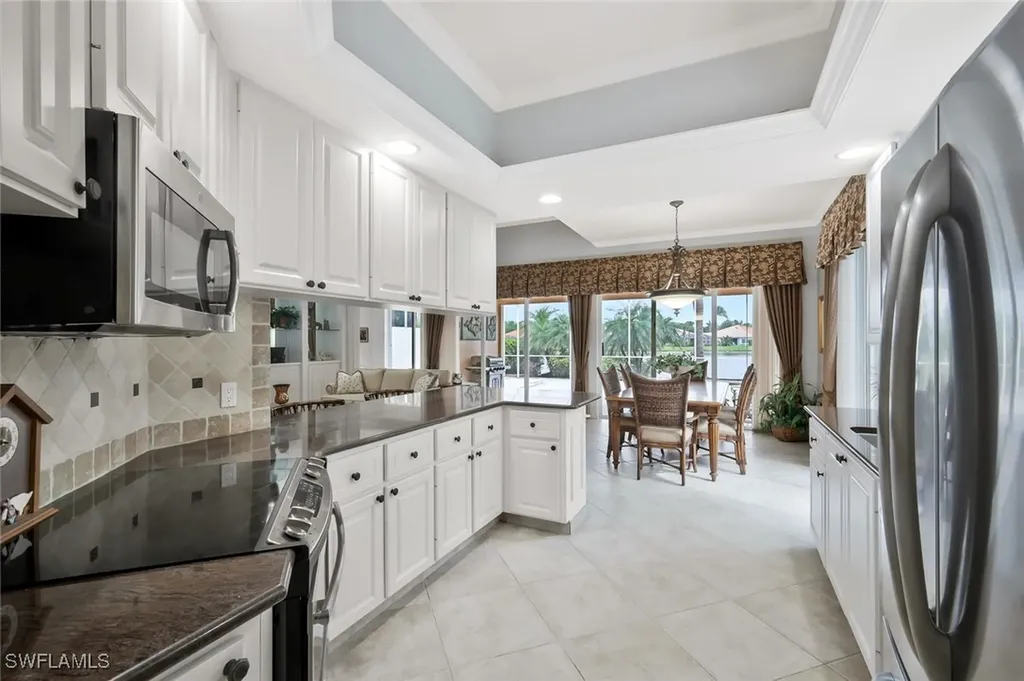 5449 Freeport Lane Naples FL 34119