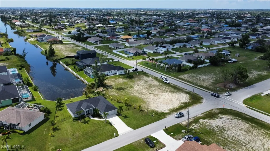 820 SW 28th Street Cape Coral FL 33914