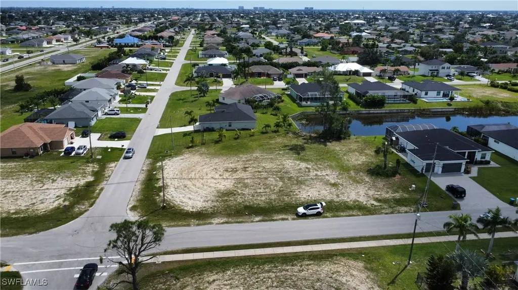 820 SW 28th Street Cape Coral FL 33914