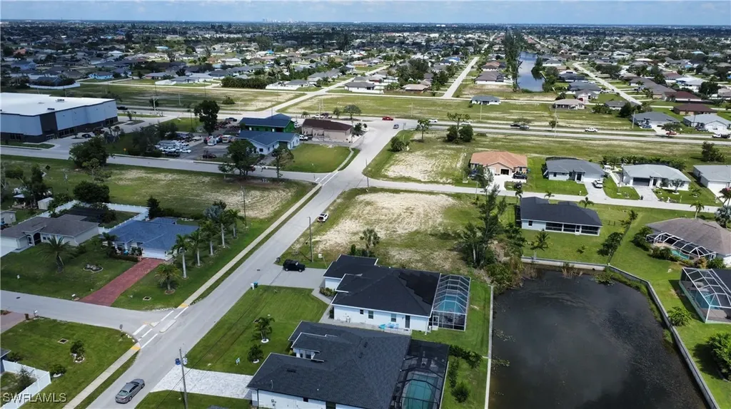 820 SW 28th Street Cape Coral FL 33914