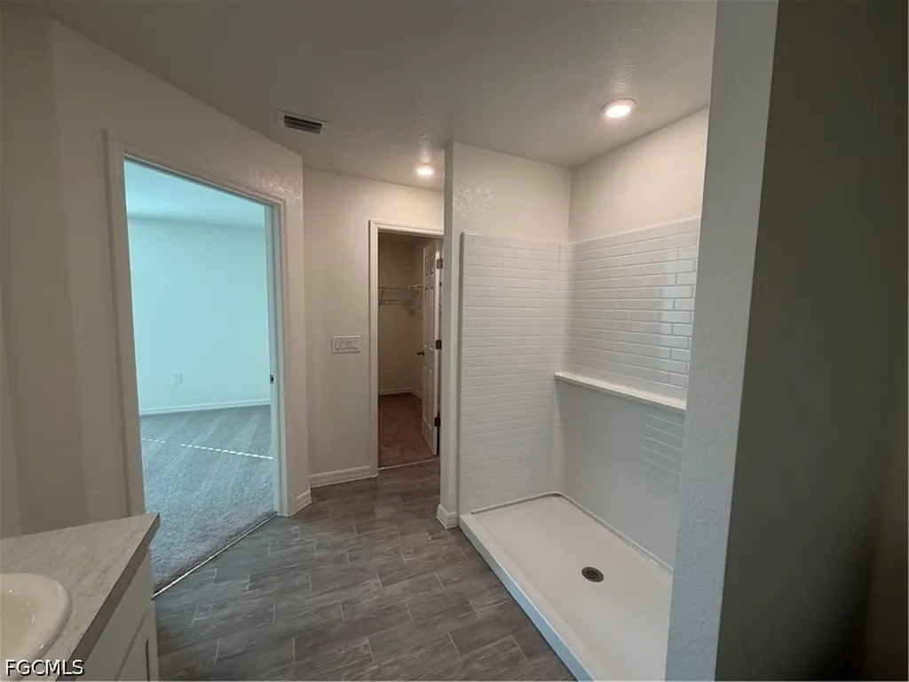 1034 NE 40th Terrace Cape Coral FL 33909