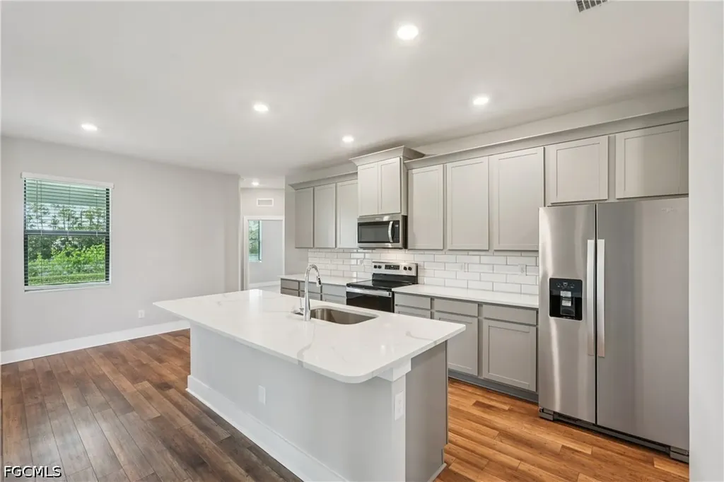 939 Admiral Bull Halsey Avenue Labelle FL 33935