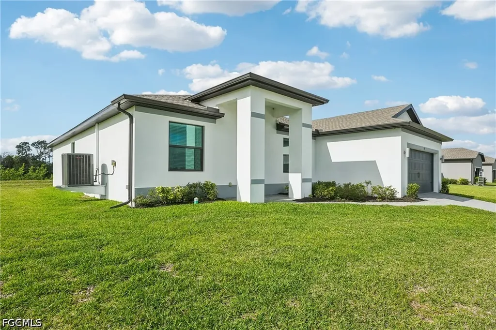 939 Admiral Bull Halsey Avenue Labelle FL 33935