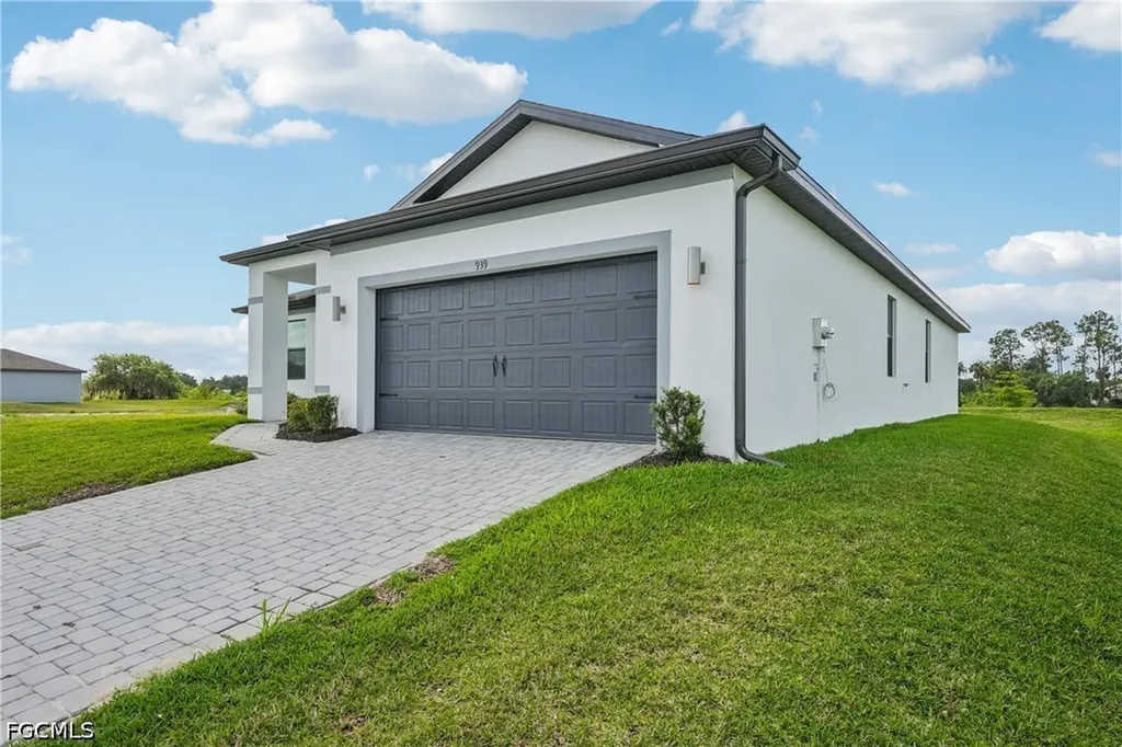 939 Admiral Bull Halsey Avenue Labelle FL 33935