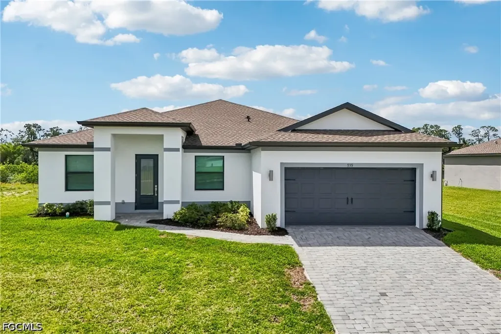 939 Admiral Bull Halsey Avenue Labelle FL 33935