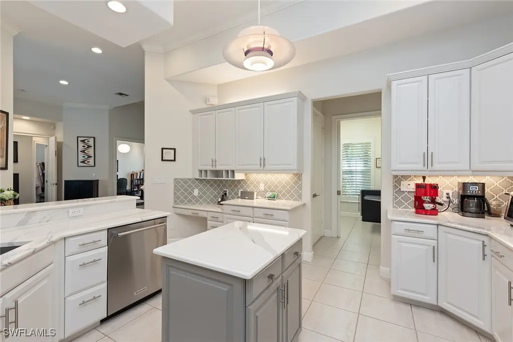 2271 Hawksridge Drive Naples FL 34105