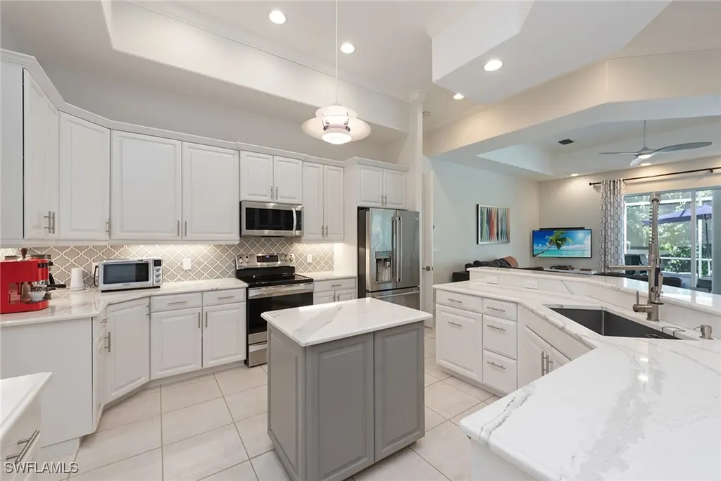 2271 Hawksridge Drive Naples FL 34105