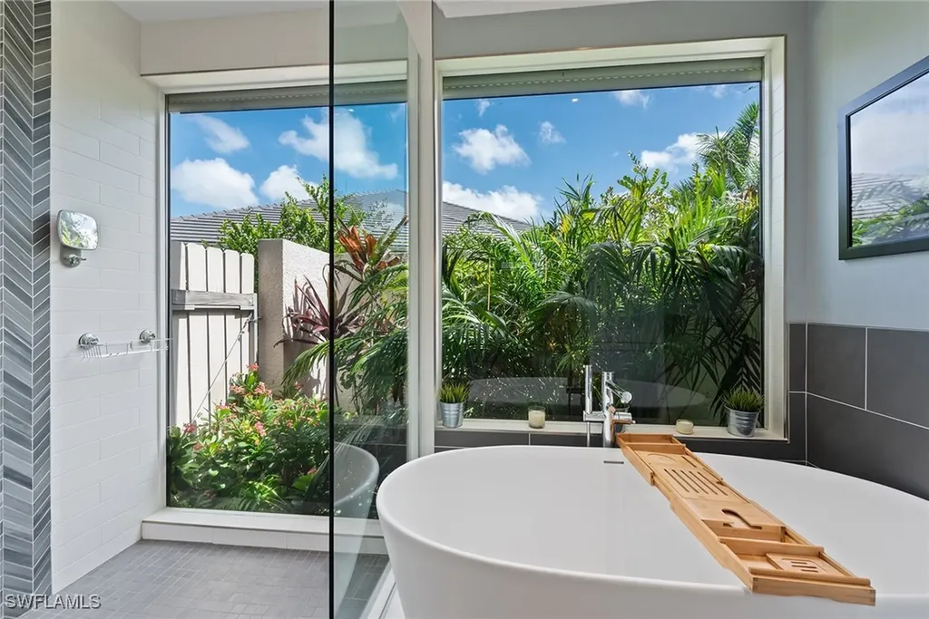 2271 Hawksridge Drive Naples FL 34105