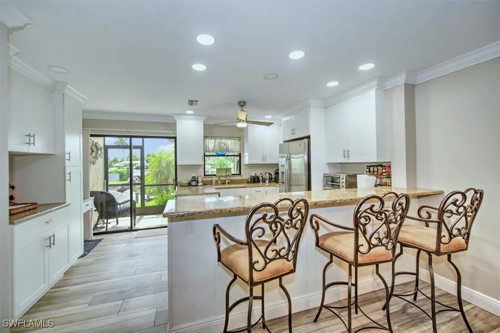 4803 SW Santa Barbara Court Cape Coral FL 33914