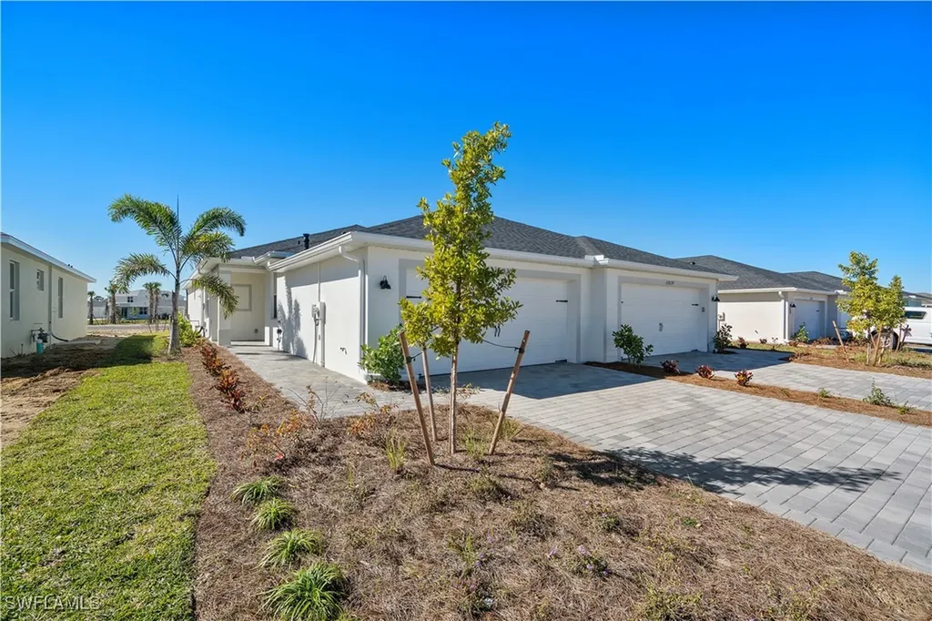 17820 Palmetto Pass Lane Babcock Ranch FL 33982