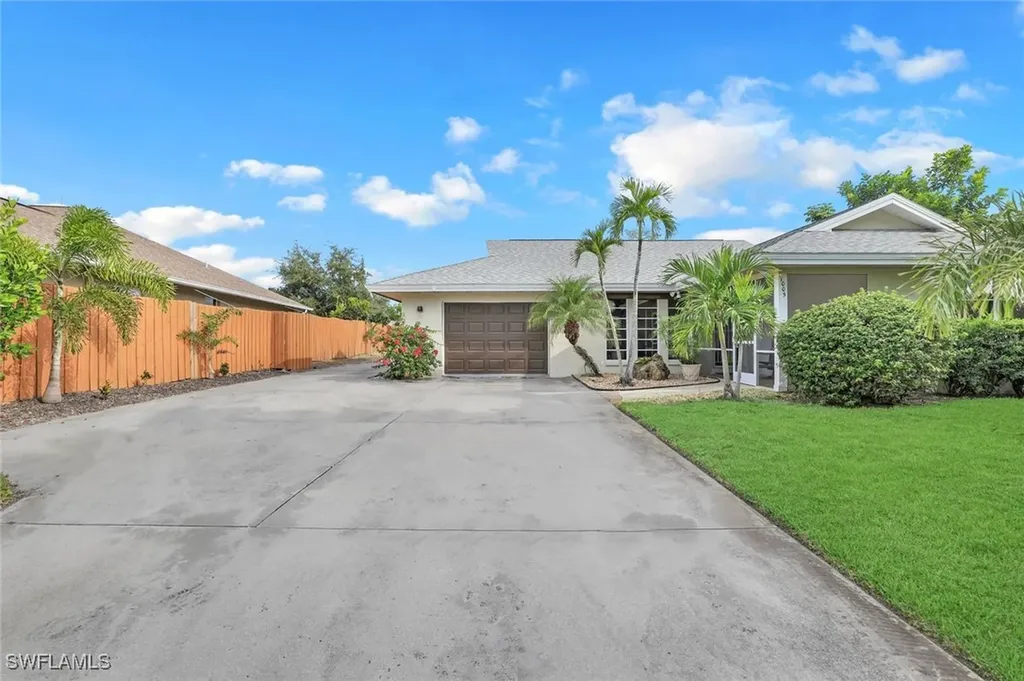 1005 Hilltop Drive Naples FL 34103