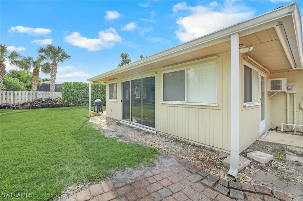 1005 Hilltop Drive Naples FL 34103