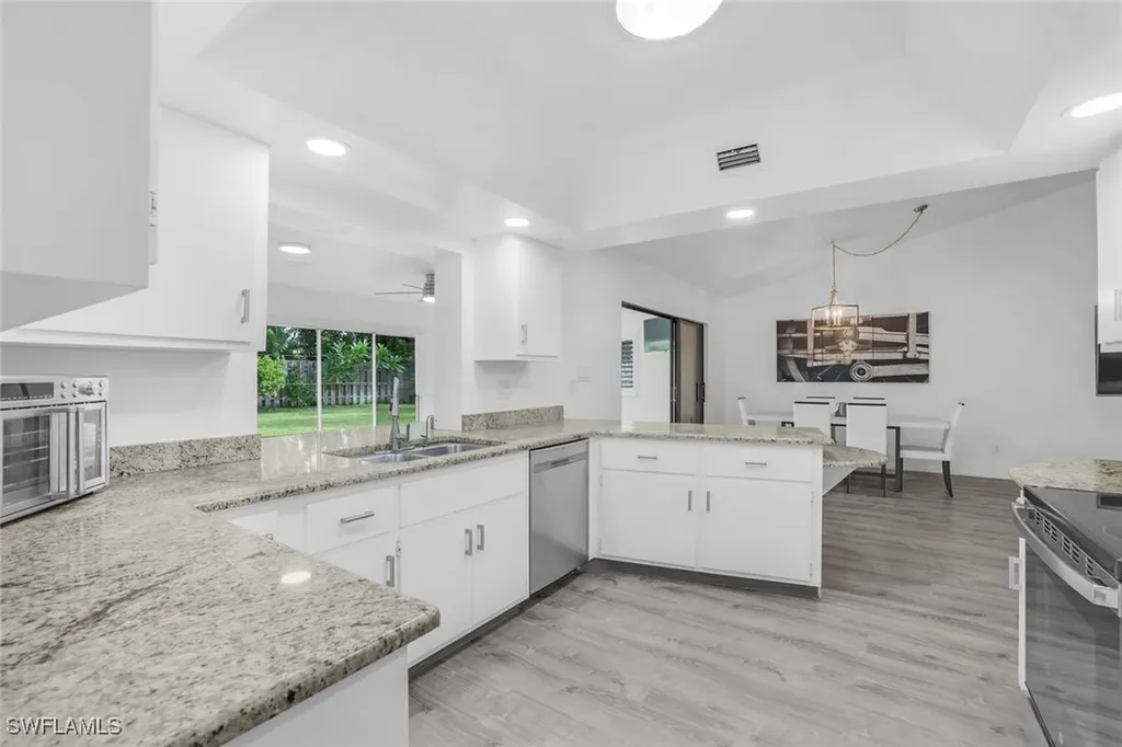 1005 Hilltop Drive Naples FL 34103