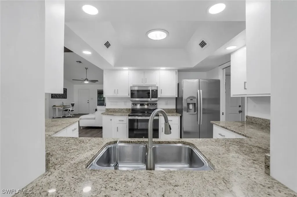 1005 Hilltop Drive Naples FL 34103
