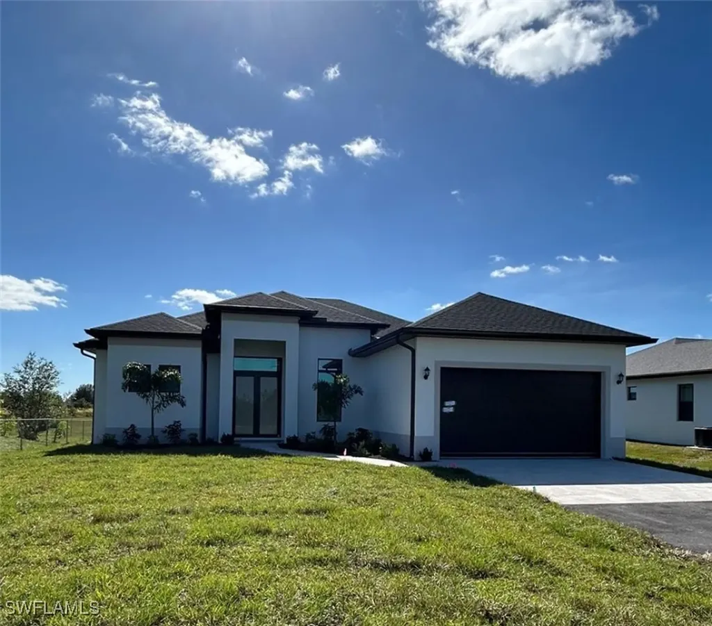 3718 58th Avenue NE Naples FL 34120