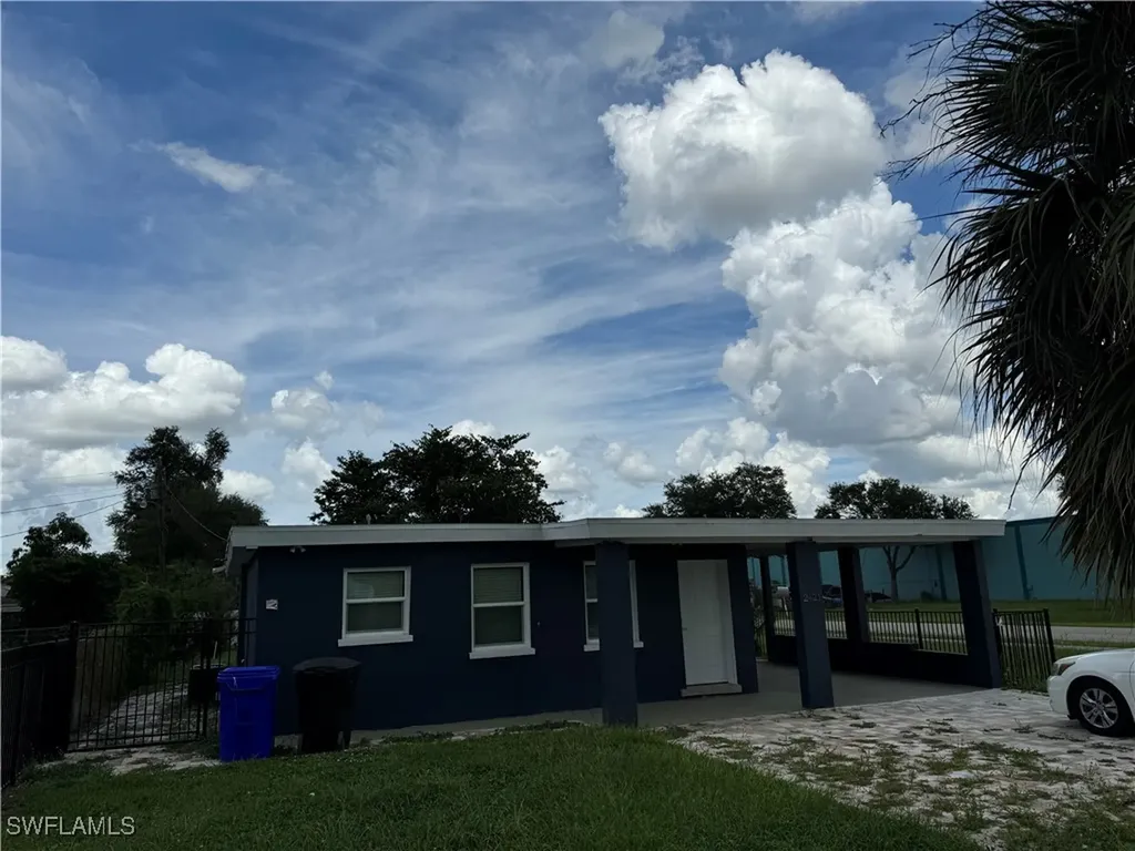 2421 South Street Fort Myers FL 33901