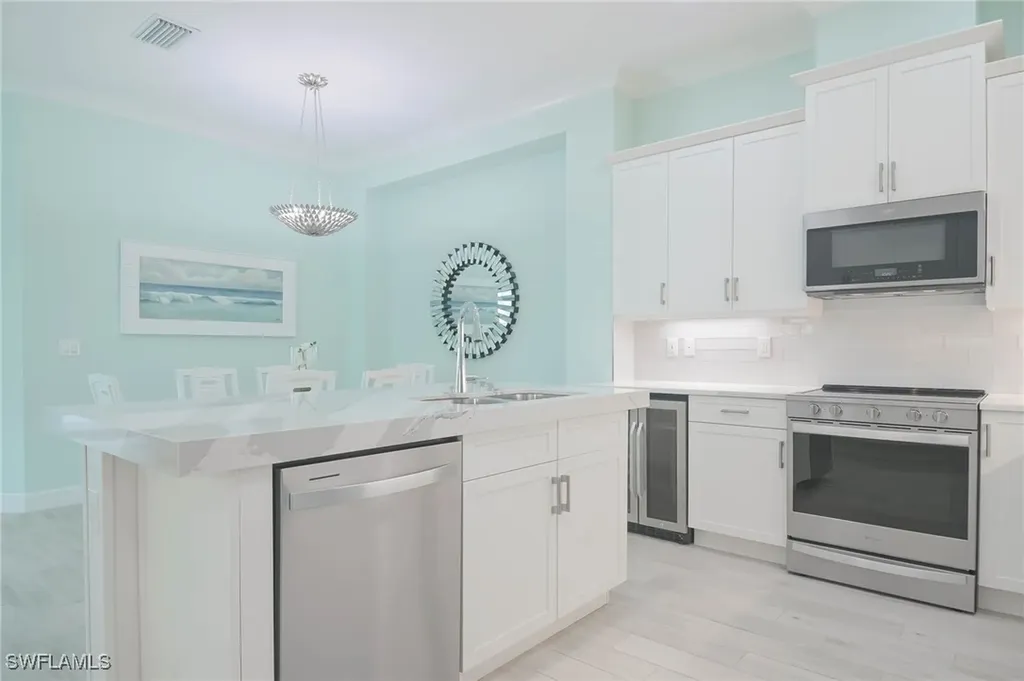 6395 Negril Isle Drive Naples FL 34113