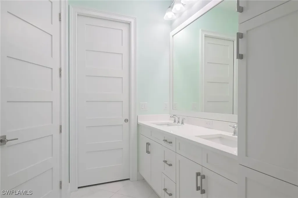 6395 Negril Isle Drive Naples FL 34113