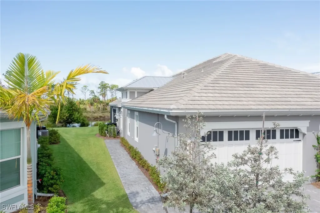 6395 Negril Isle Drive Naples FL 34113