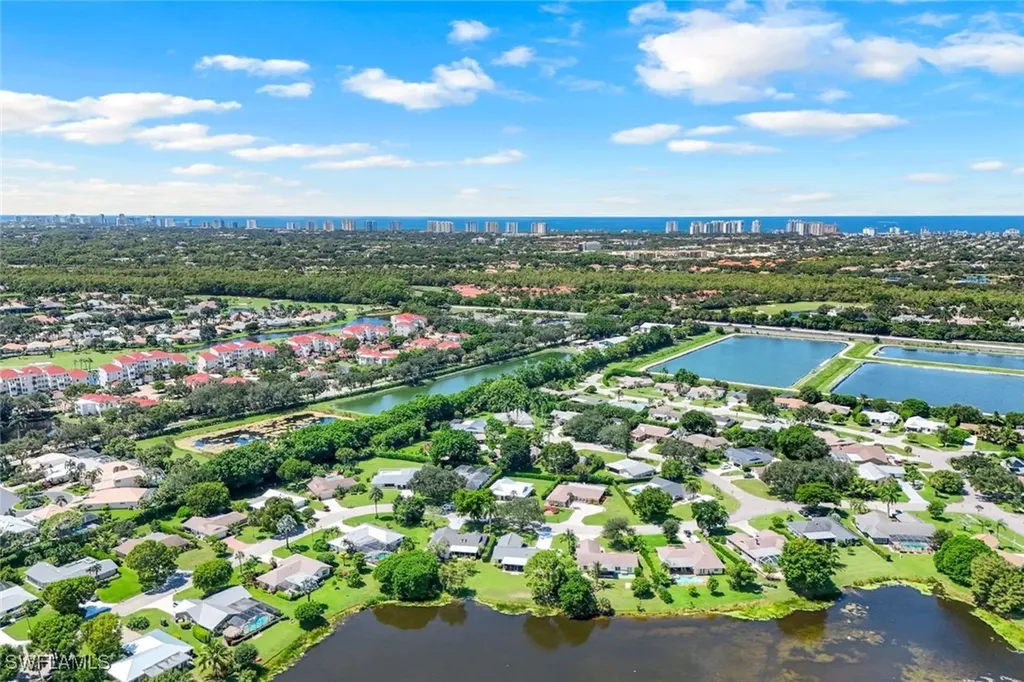 9694 Litchfield Lane Naples FL 34109