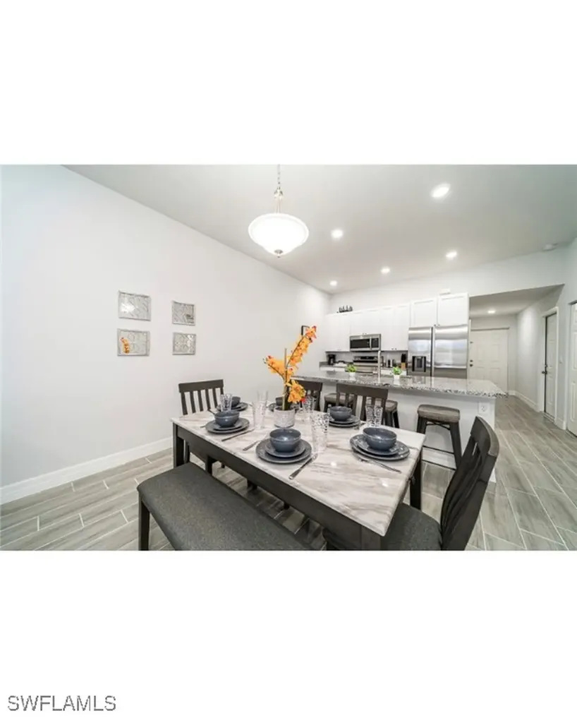 317-319 SW 47th Terrace Cape Coral FL 33914