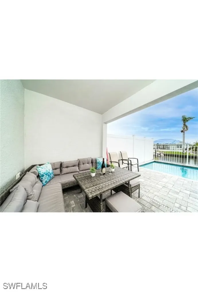 317-319 SW 47th Terrace Cape Coral FL 33914