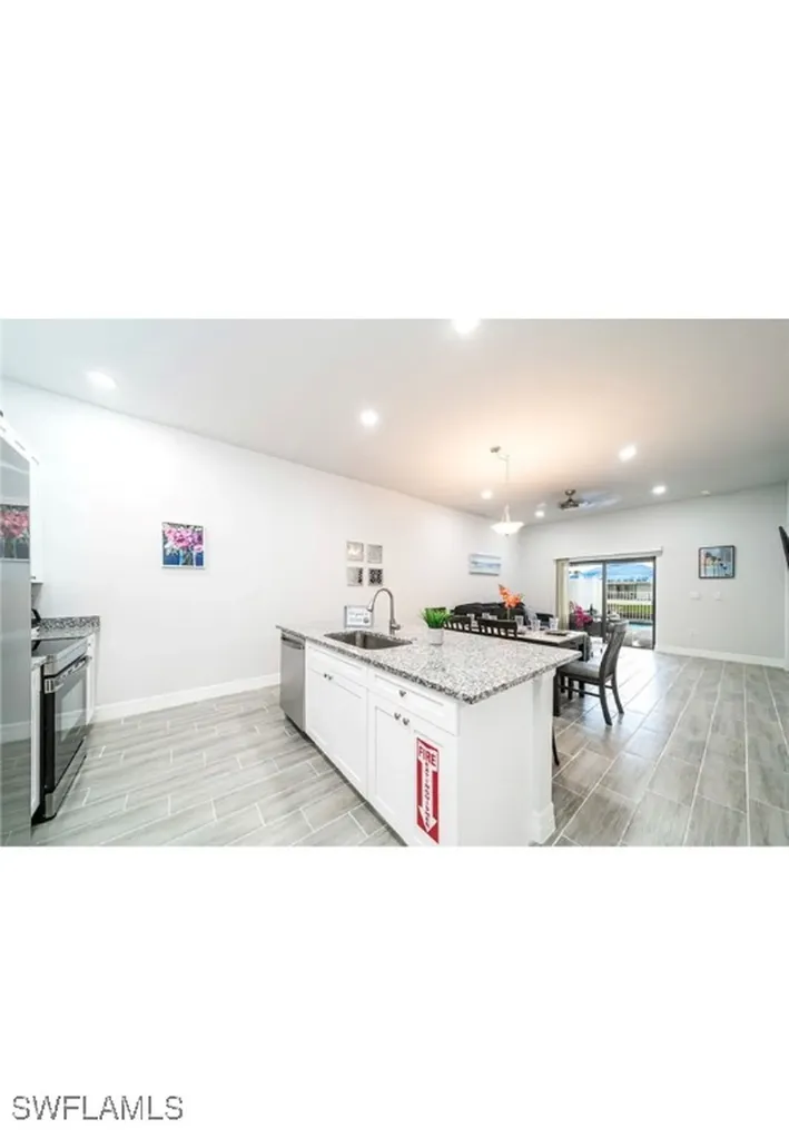 317-319 SW 47th Terrace Cape Coral FL 33914