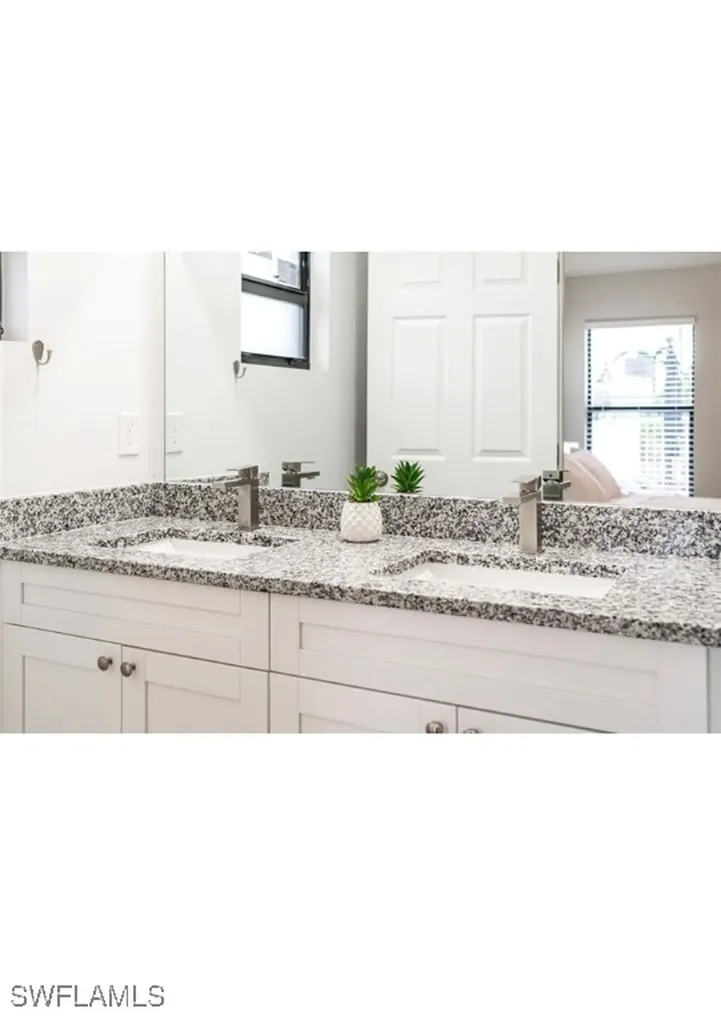 317-319 SW 47th Terrace Cape Coral FL 33914