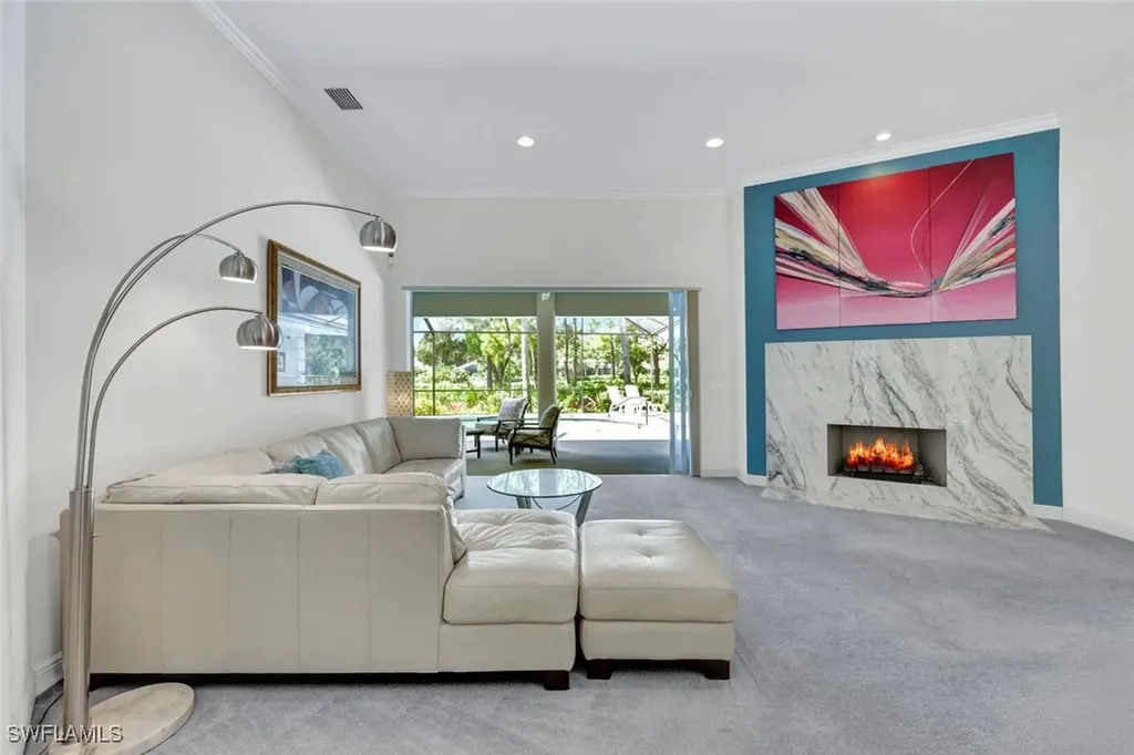 1004 Barcarmil Way Naples FL 34110