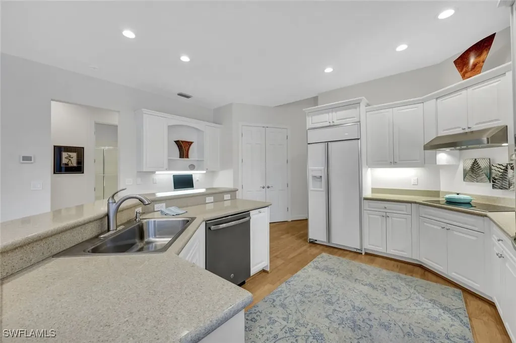 1004 Barcarmil Way Naples FL 34110