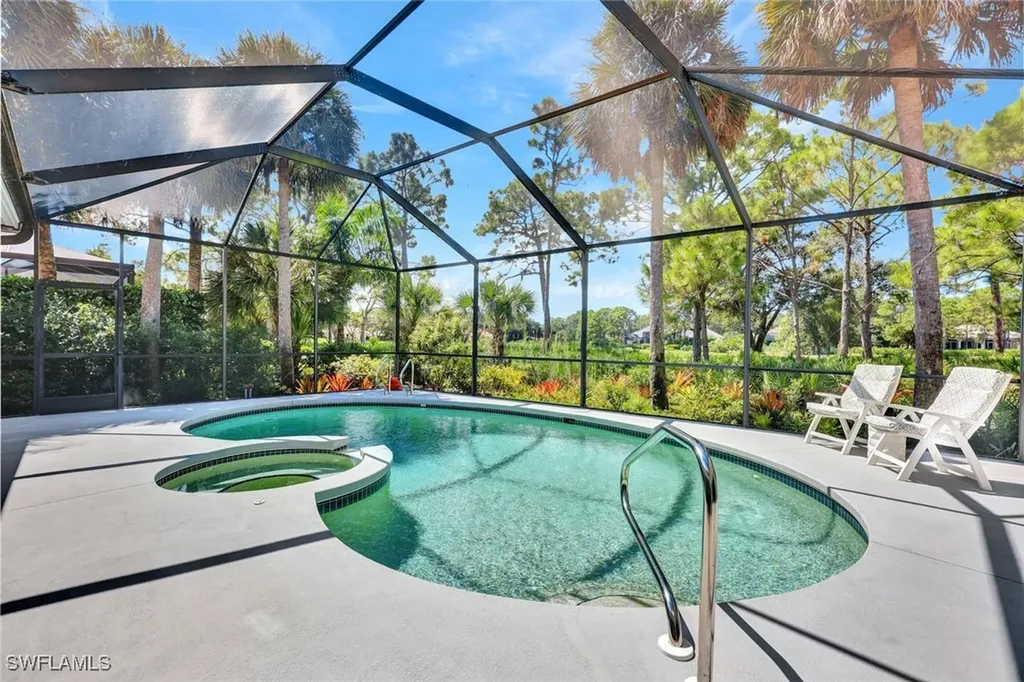 1004 Barcarmil Way Naples FL 34110