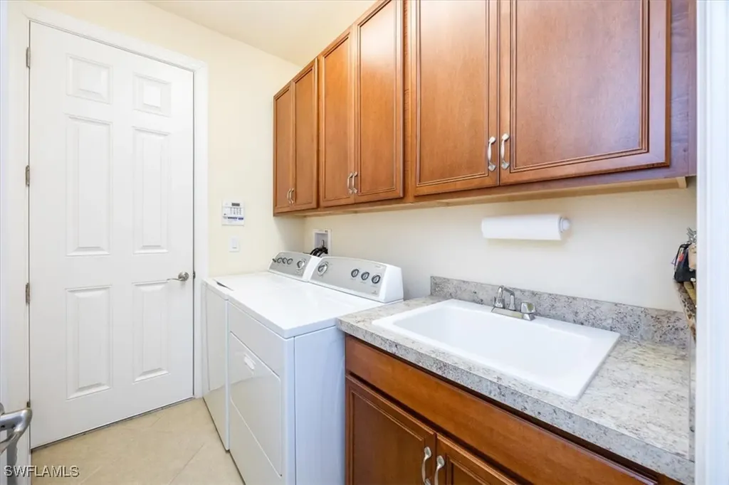 7702 Martino Circle Naples FL 34112