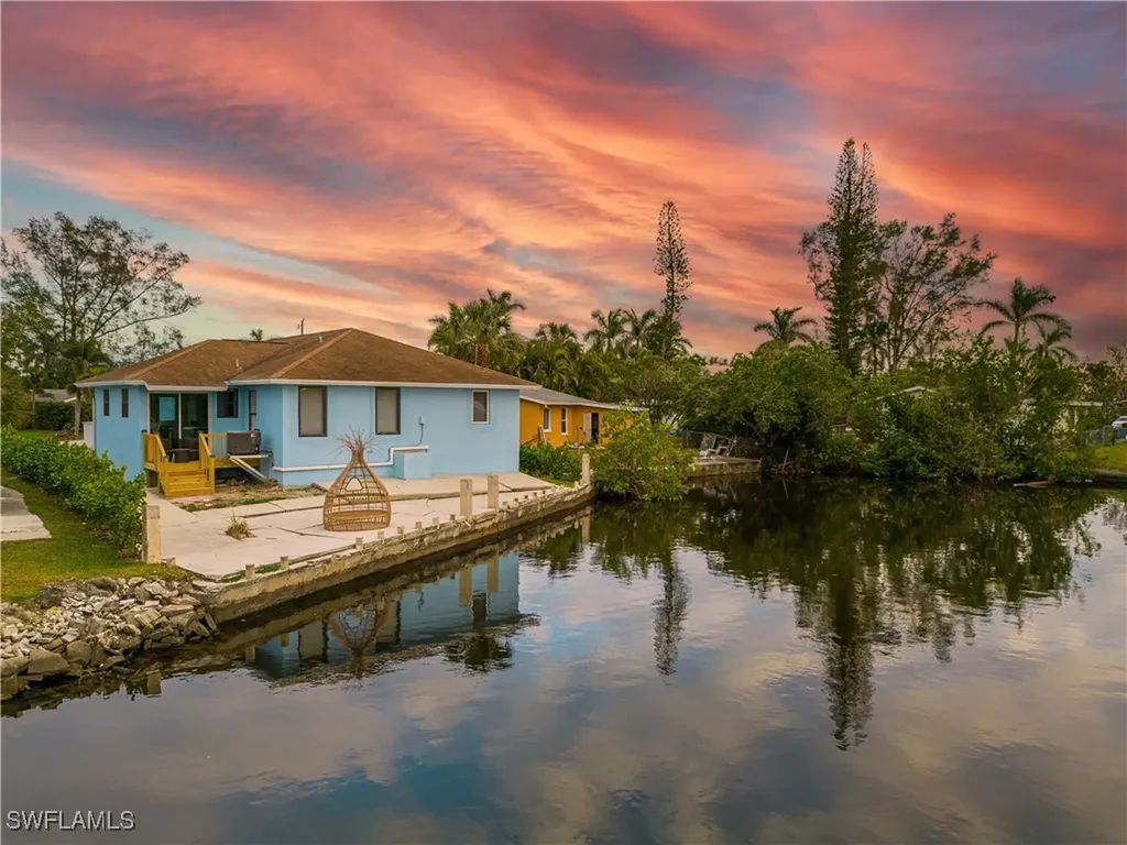507 14th Street N Naples FL 34102