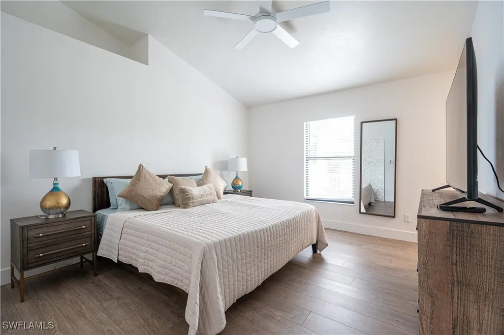 507 14th Street N Naples FL 34102