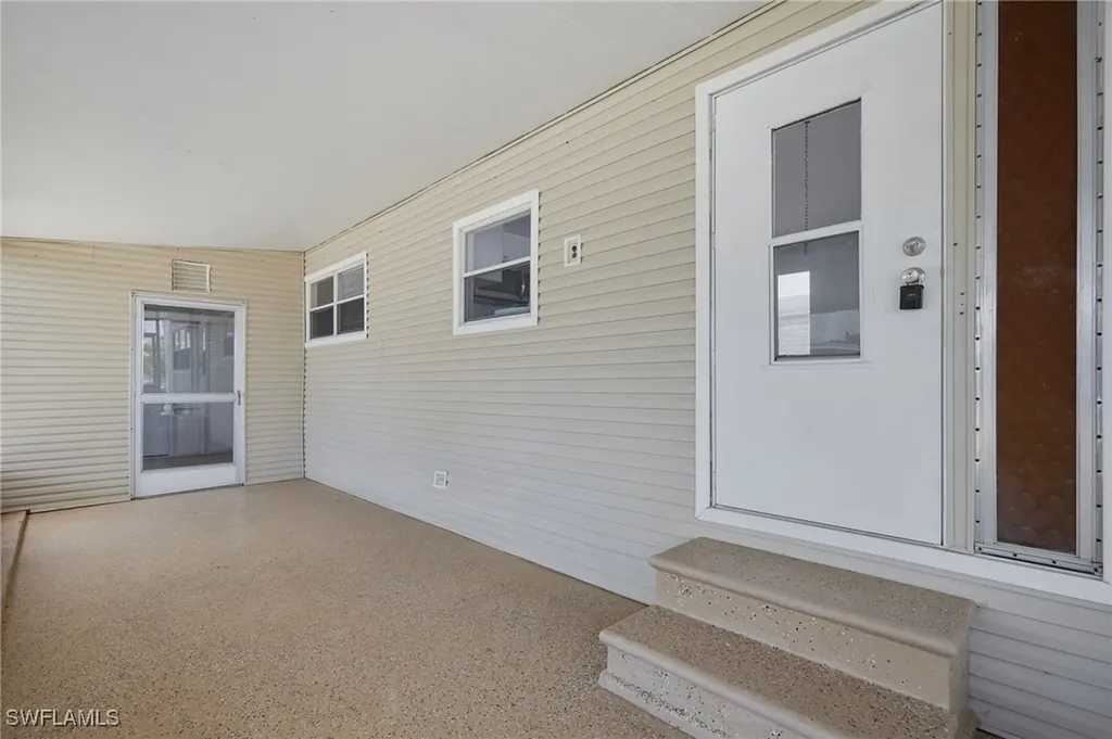 5558 Palm Beach Boulevard Fort Myers FL 33905