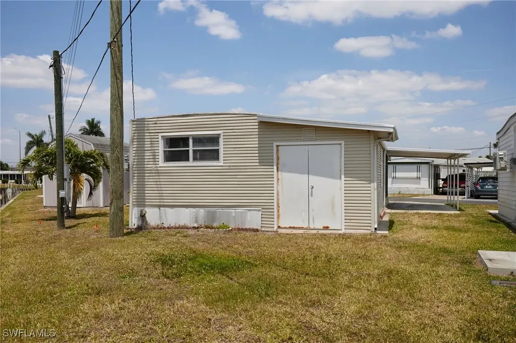 5558 Palm Beach Boulevard Fort Myers FL 33905