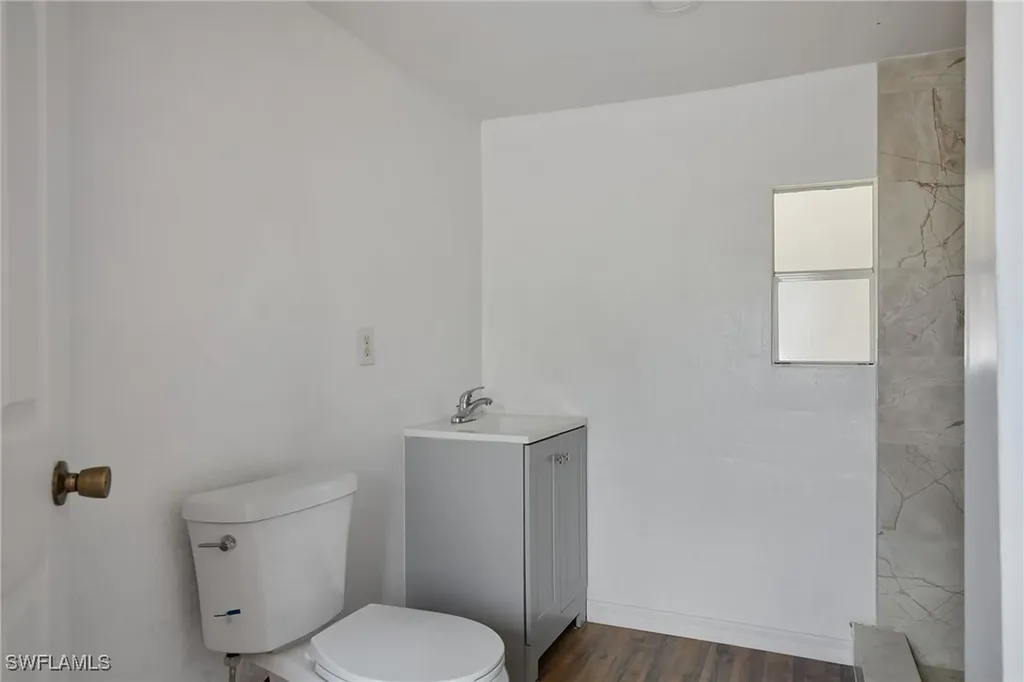 5558 Palm Beach Boulevard Fort Myers FL 33905